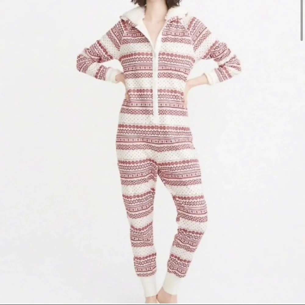 Abercrombie & Fitch Hooded Pajama One Piece Womens M/L Red White Fair Isle Cozy